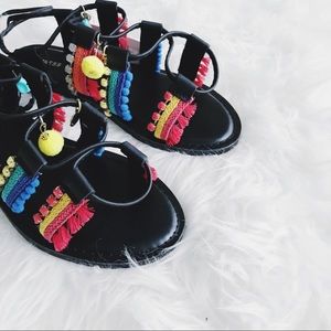 NEW 🎨 Express Pom Lace Up Sandals (Size 7.5)